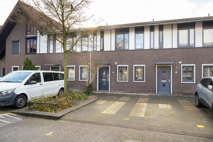 Cairostraat 12 in Purmerend