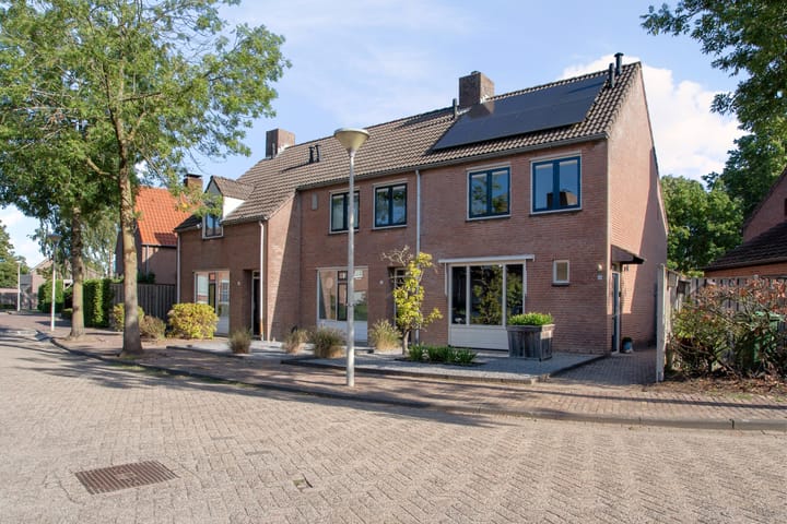 Calluna 7 in Oost West en Middelbeers