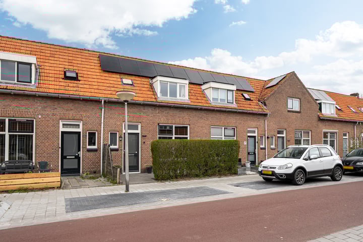 Photo of property Cambuursterpad 25, Leeuwarden