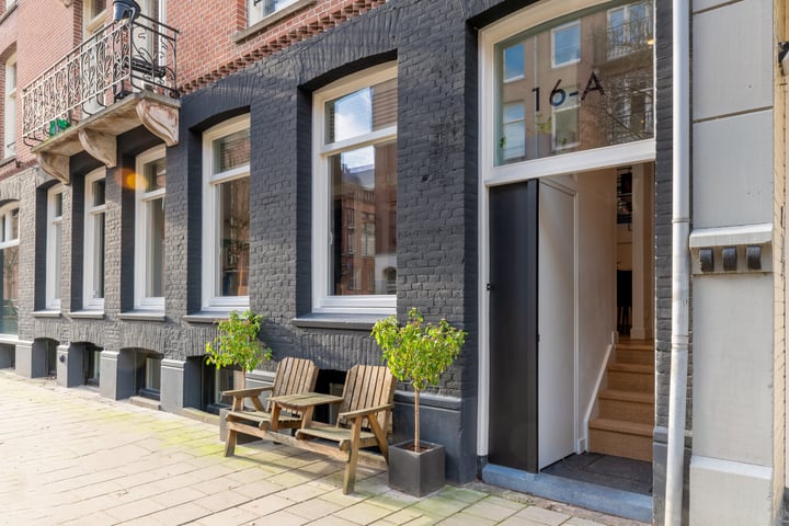 Camperstraat 16A in Amsterdam photo