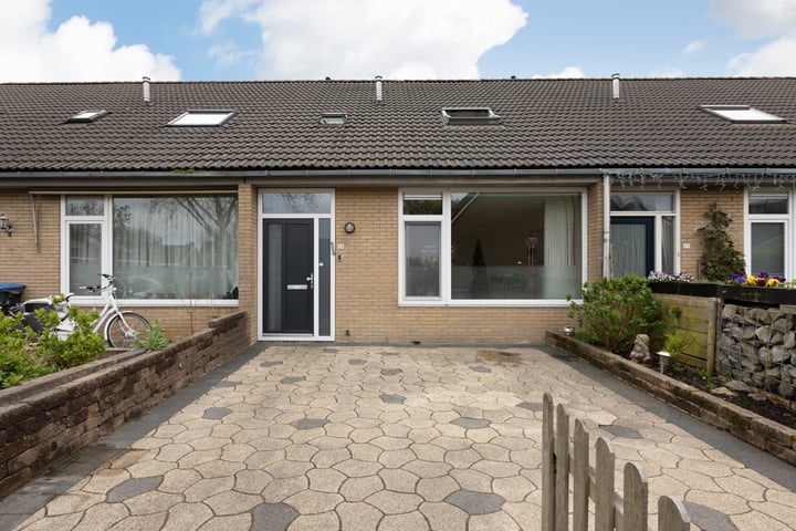 Camstrastrjitte 23 in Nijland