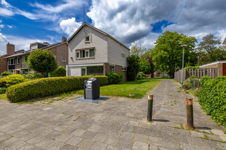 Photo of property Canadalaan 25, Groningen