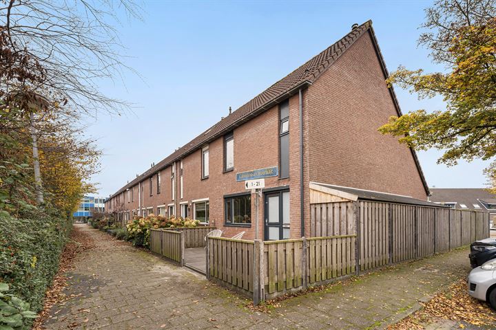 Cannenburchstraat 1 in Hellevoetsluis