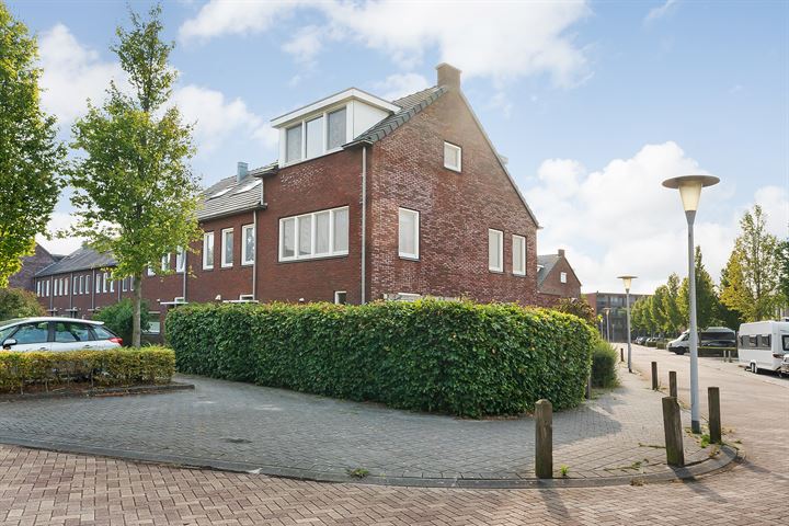 Canneveltstraat 18 in Zwolle