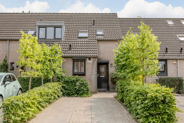 Carel van Manderdreef 18 in Oosterhout