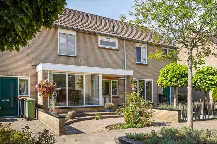 Carel van Manderhof 5 in Goor