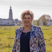 Foto van Carina de Langen, Commercieel Medewerker bij ten Hag makelaarsgroep Zutphen