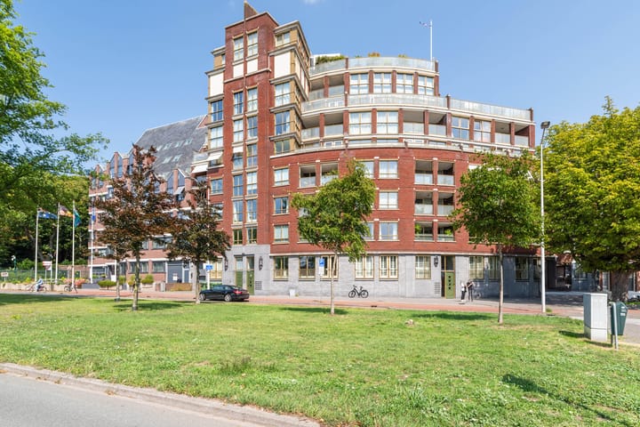 Carnegielaan 64 in 's-Gravenhage