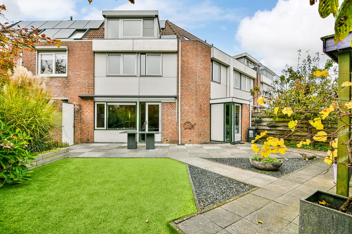 Carolineburg 35 in Hoofddorp