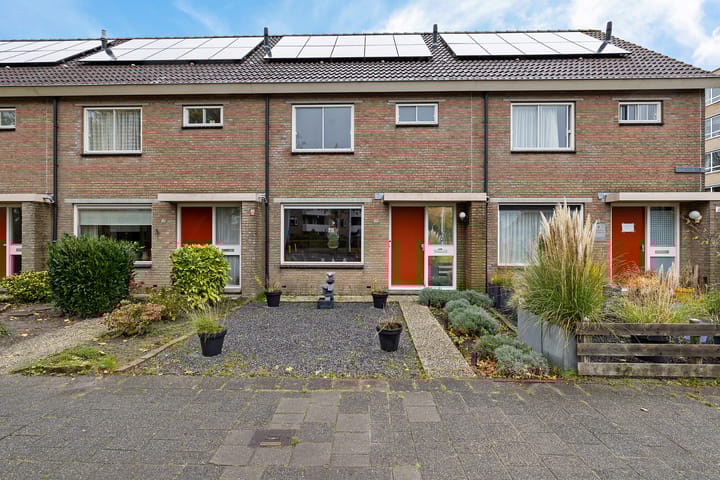 Carolinenburg 50 in Leeuwarden