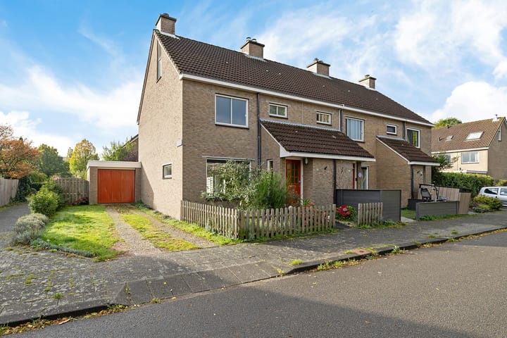 Carolinenburg 65 in Leeuwarden