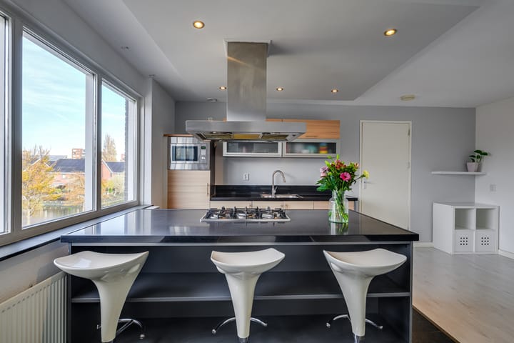 Carry van Bruggenhof 123 in 's-Gravenhage