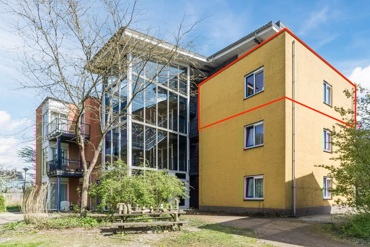 Carry van Bruggenhof 32 in Culemborg