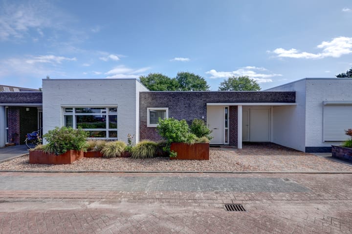 Photo of property Carry van Bruggenstraat 5, Venray