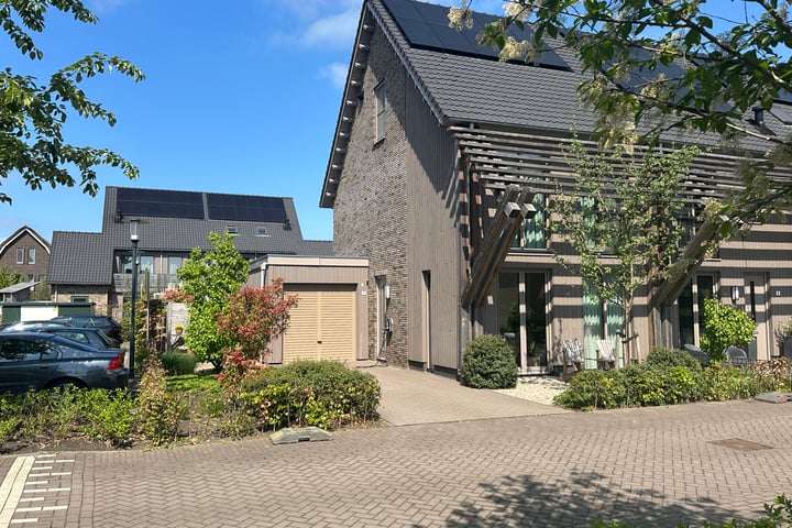 Photo of property Cassiaerf 10, Hoef en Haag