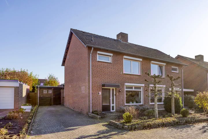 Photo of property Castelostraat 5, Castenray