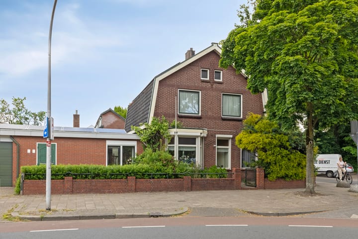 Castorweg 257 in Hengelo foto