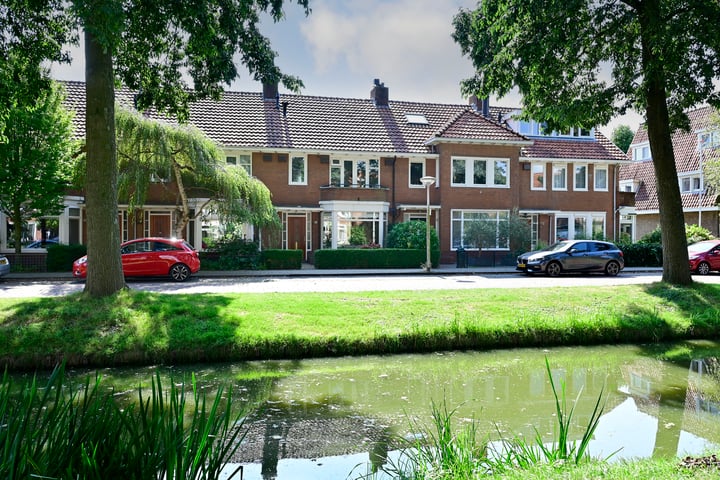 Catharina van Clevepark 89 in Amstelveen