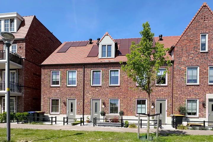 Cederhout 6 in Waddinxveen
