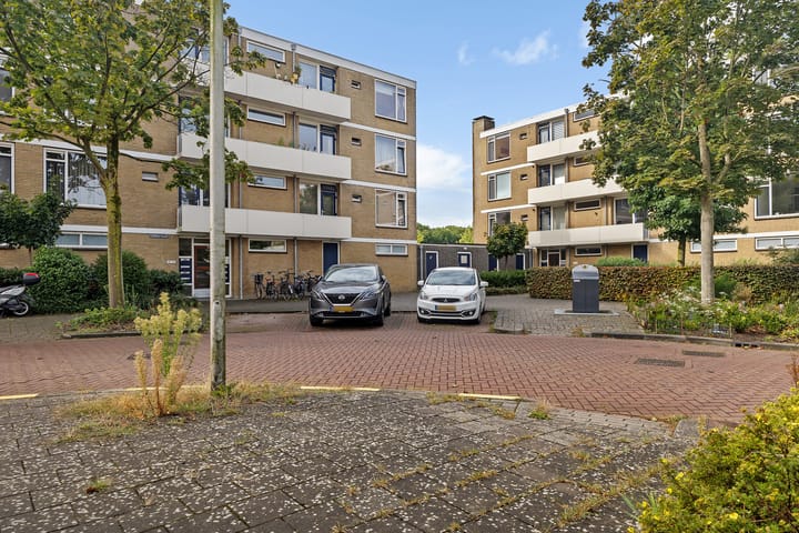 Photo of property Cederstraat 189, Alphen aan den Rijn