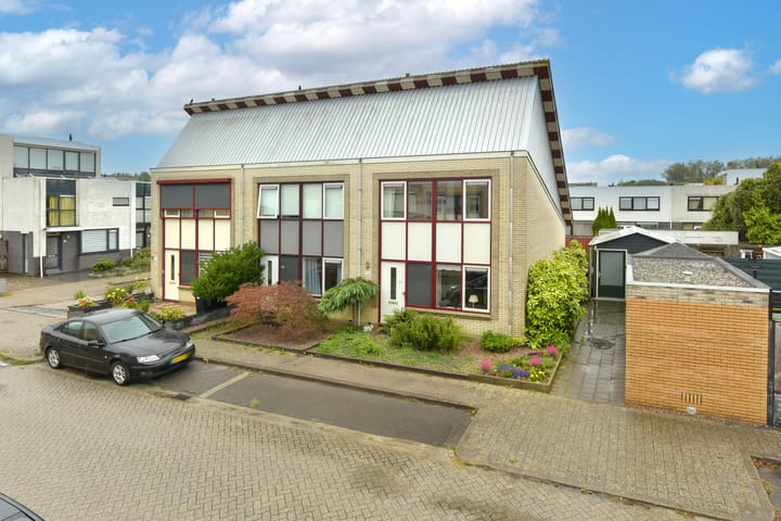 Cees Buddingh'hof 114 in Hoorn