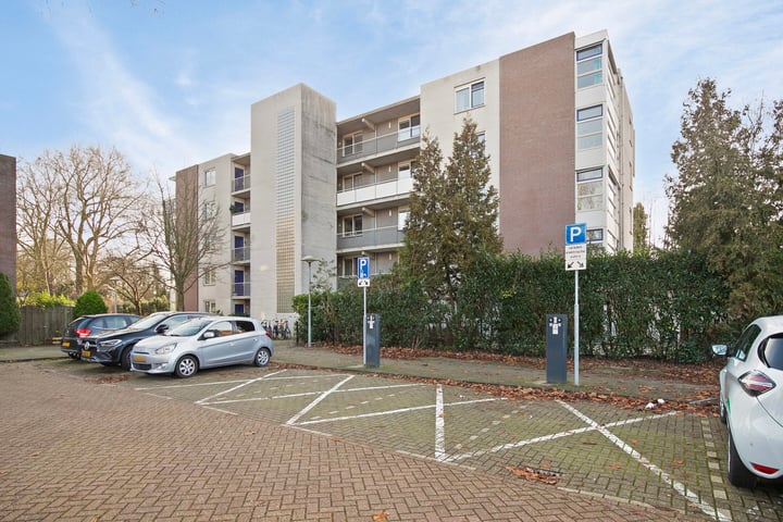 Photo of property Celsiuslaan 94, Utrecht