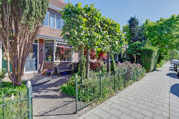 Ceramstraat 8 in Dordrecht