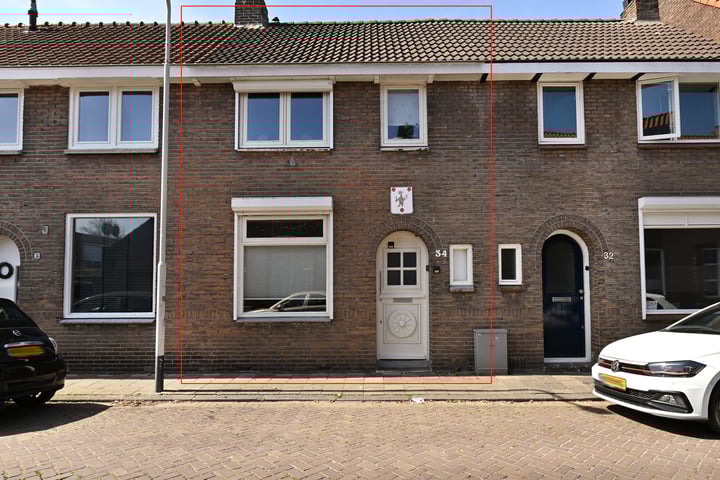Photo of property Charitasstraat 34, Roosendaal