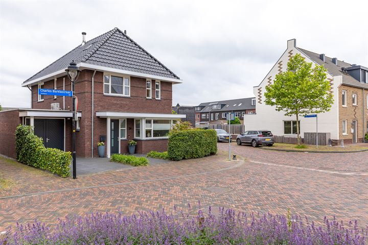 Charles Barklastraat 29 in Almere