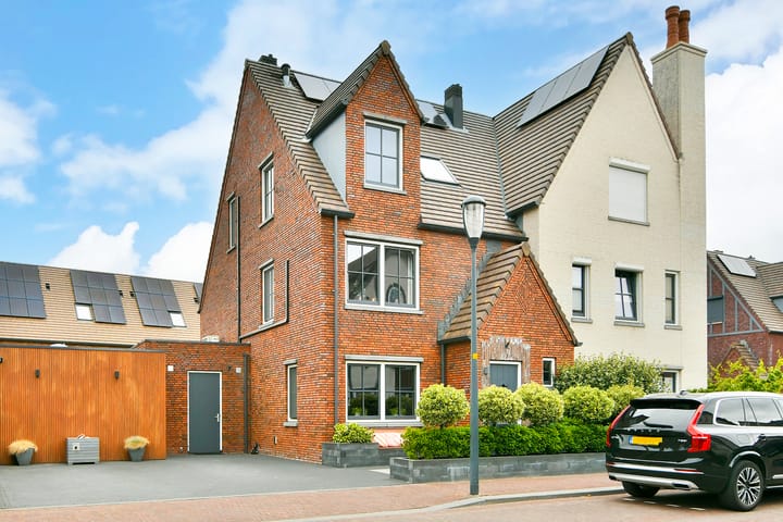 Charles Brandonlaan 45 in Hoofddorp