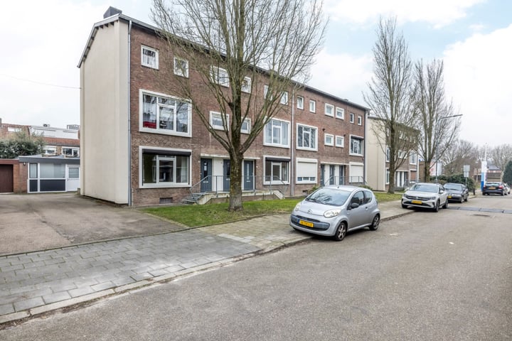 Charles Vosstraat 32 in Sittard