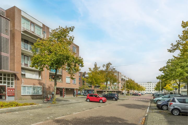Charlotte Brontéstraat 211 in Amsterdam