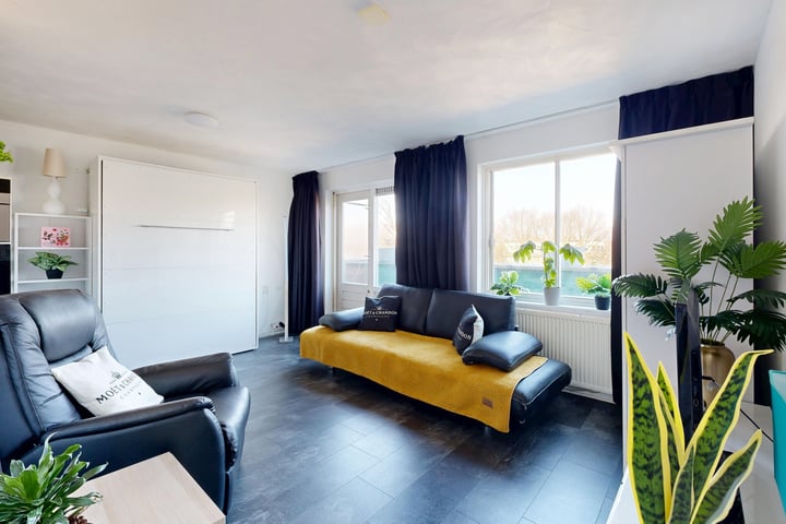 Charlotte Brontéstraat 305 in Amsterdam photo
