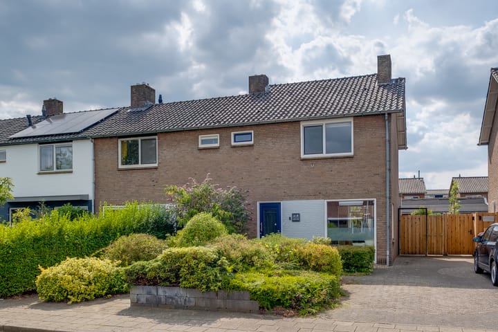 Foto van woning Charlotte de Bourbonlaan 30, Lochem