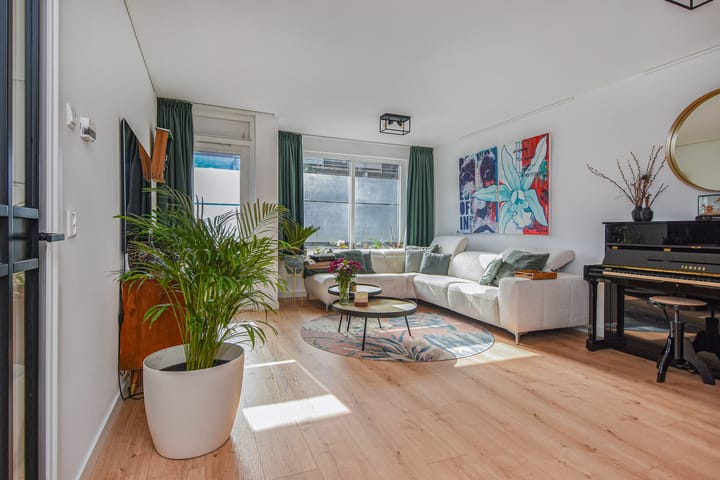 Charlotte de Bourbonstraat 15 in 's-Gravenhage