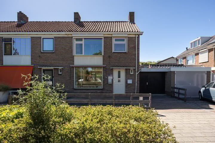 Charlotte de Bourbonstraat 23 in Noord-Scharwoude