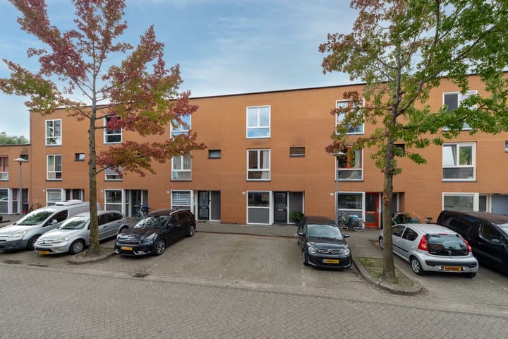 Photo of property Charlotte van Bourbondreef 50, Utrecht