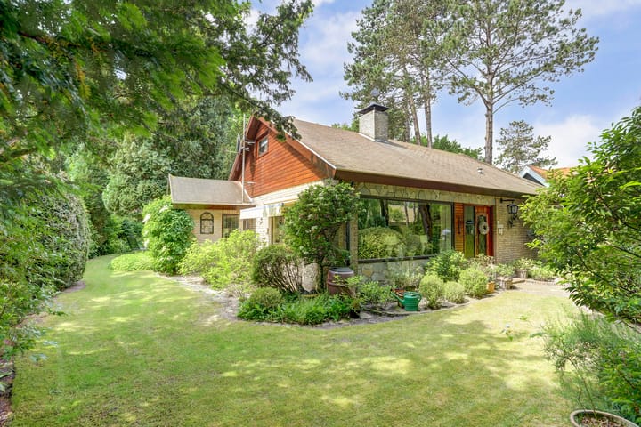 Photo of property Chloralaan 11, Oostvoorne