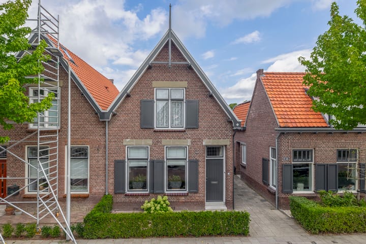 Christiaan de Vrieslaan 16 in Middelharnis