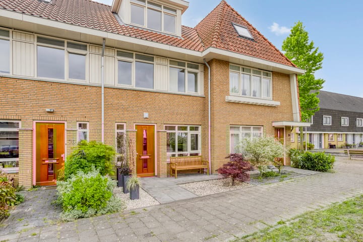 Christiaan van der Takstraat 74 in Bergschenhoek foto
