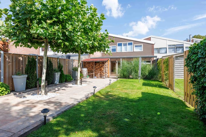 Chrysantenlaan 4 in Winsum
