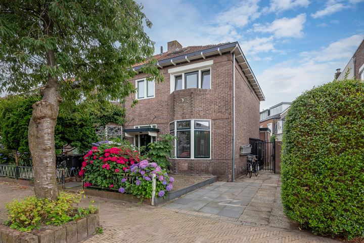 Chrysantenstraat 12 in Hilversum