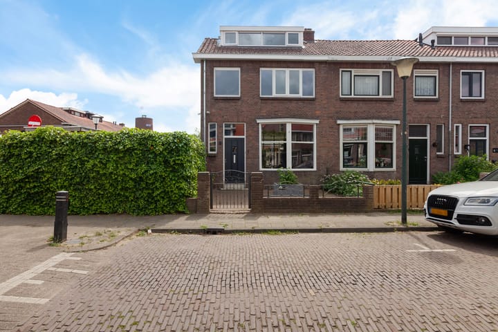 Chrysantstraat 8 in Vlaardingen foto