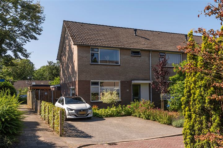 Churchillstraat 35 in Holten