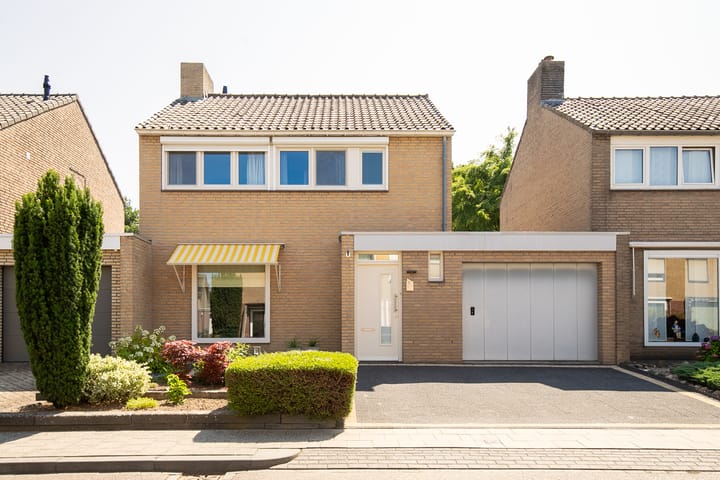 Photo of property Churchillstraat 6, Urmond