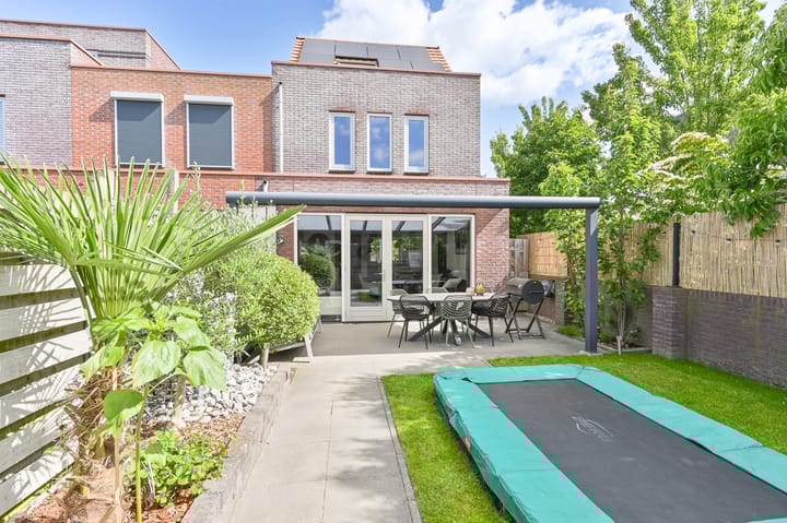 Photo of property Citroenvlinder 43, Hoogeveen