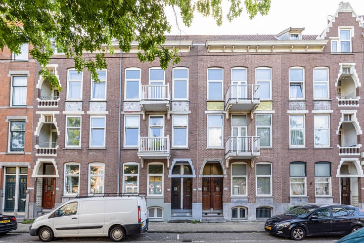 Claes de Vrieselaan 54B-02 in Rotterdam