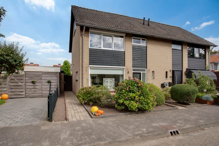 Photo of property Clakenweg 101, Elburg