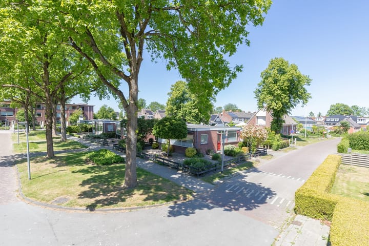 Clantlaan 13 in Grijpskerk