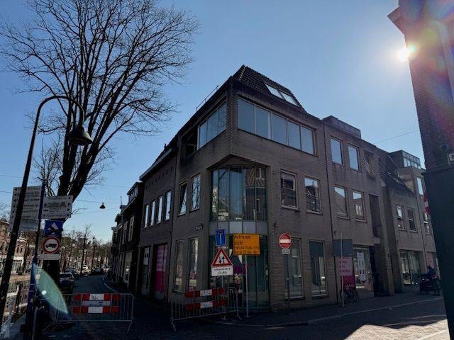 Clarenstraat 32 in Delft Foto